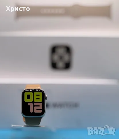 Apple Watch SE 2nd Gen, 40 мм, Starlight Aluminium Case, снимка 1