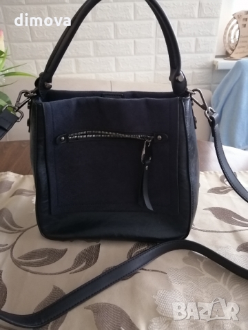 Тъмно синя чанта, снимка 4 - Чанти - 36042413