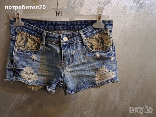 Къси дънки с бродерия