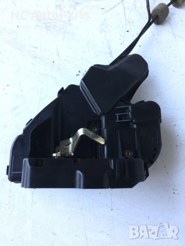 Задна врата заключалка за Mercedes Мерцедес С клас Комби W203 2037300235015 2002, снимка 2 - Части - 42653492