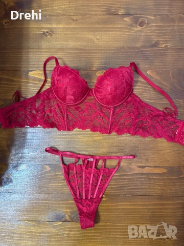 Комплект сутиен 75А и прашки размер М 