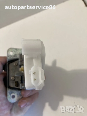 Механизъм за заключване на заден капак за Peugeot 4007 (2009), снимка 3 - Части - 53678419