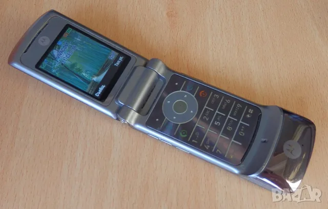 Продавам Motorola KRZR K1
