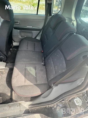 Mazda 2  На части, снимка 4 - Автомобили и джипове - 51264199