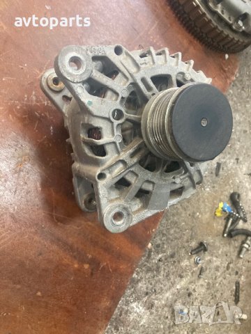 Renault clio 4 2015година 1.5dci Динамо, снимка 3 - Части - 40915216