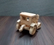 Музикално декоративно дървено тракторче DMAR 322, снимка 4