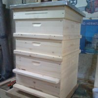 Пчелен инвентар за кошери, снимка 4 - Дърводелски услуги - 39239084