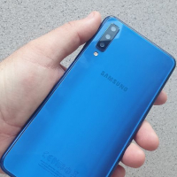 Samsung A7 - 2018 - чисто нов, снимка 3 - Samsung - 36368579