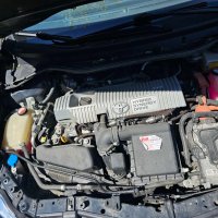 Toyota Auris 1.8 фейс / хибрид + газ, снимка 11 - Автомобили и джипове - 41687521