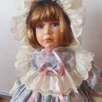 Порцеланова кукла Holly Alberon , снимка 2 - Колекции - 41224022