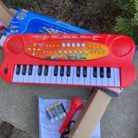 Детско пиано с микрофон Lexibook с Elza , Cars , Paw Patrol, снимка 1 - Музикални играчки - 39925023
