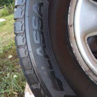 Зимни гуми Lassa, 245/70R16, с джантите, 6 х 139.7 mm. Цена 750 лв., снимка 2 - Гуми и джанти - 41980042
