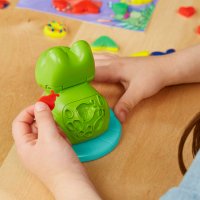 Начален комплект Play-Doh Frog ‘n Colours, 4 кутии F6926, снимка 3 - Пластелини, моделини и пясъци - 40278569