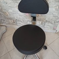 Козметичен/фризьорски стол - табуретка с облегалка AM-304 - 50/64 см - бяла/черна, снимка 8 - Педикюр и маникюр - 34099444