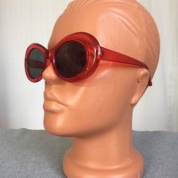 Нови Дамски Слънчеви Очила Червени Черни Прозрачни Кръгли Ретро Модел Модерни , снимка 12 - Слънчеви и диоптрични очила - 44448902