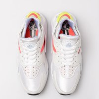 Дамски маратонки Nike AIR Huarache, снимка 5 - Маратонки - 41021152