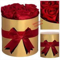 Кутия със седем изкуствени рози-20х20 см., снимка 1 - Декорация за дома - 35695674
