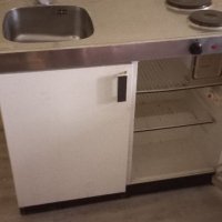 Кухненски модул с мивка, котлони, батерия  хладилник Сименс, снимка 1 - Кухни - 41766637