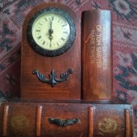 Стар дървен настолен ВИНТИДЖ часовник кварцов 43748, снимка 1 - Декорация за дома - 44335122