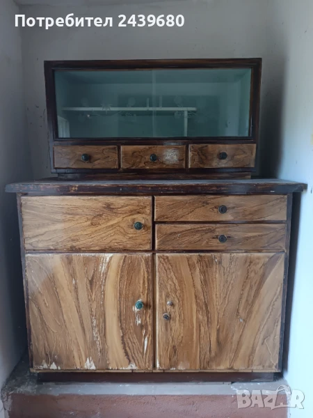 Старинен бюфет, снимка 1