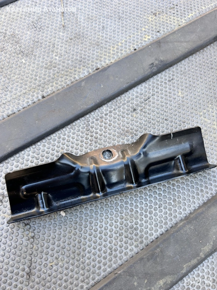 A2126280041. Държач акумулатор планка за Мерцедес CLS. W219. Дизел , снимка 1