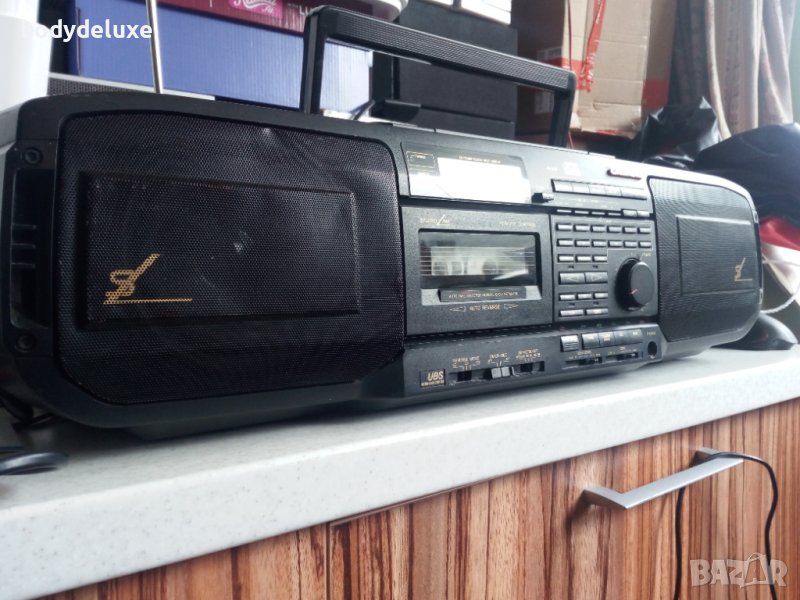 Grundig RR9900 радио-касетофон с компакт диск плейър, снимка 1