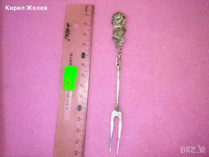 СТАРА ФЛОРАЛНА КОЛЕКЦИОНЕРСКА ДЕСЕРТНА СРЕБЪРНА ВИЛИЧКА СРЕБРО 800 ПРОБА 43001, снимка 1