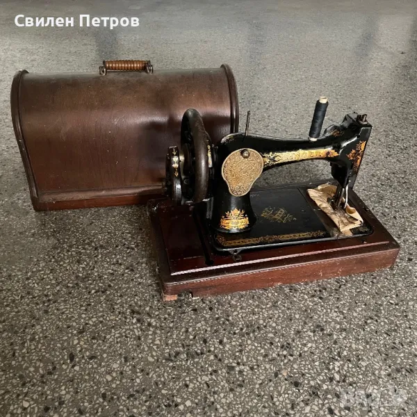 Преносима шевна машина Singer, снимка 1