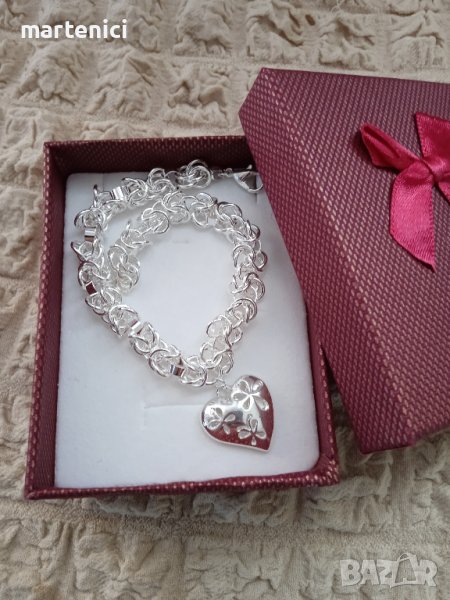 Нова, масивна сребърна гривна. И кутия., снимка 1