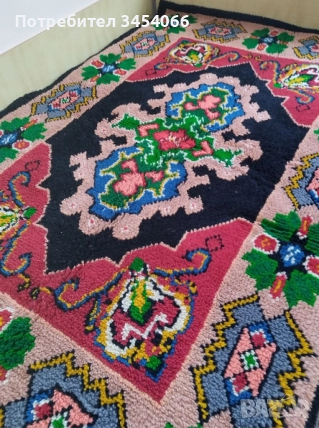 Нови китеници, покривки за легло, килим. , снимка 1