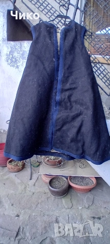 Женски дълъг елек ментан със кожи и гайтани