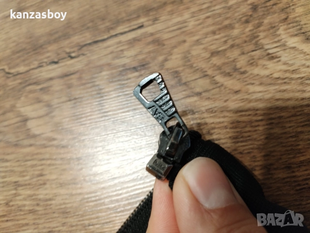 EA7 Emporio Armani - страхотно мъжко горнище С, снимка 9 - Спортни дрехи, екипи - 52967175