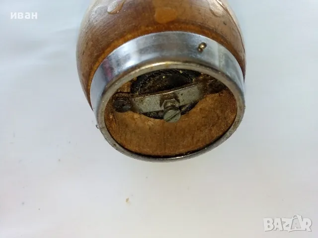 Стара мелничка за пипер, ТПК "Родина"  2, снимка 2 - Антикварни и старинни предмети - 48898279