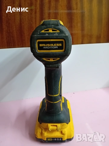 Винтоверт Dewalt dcd778 , снимка 10 - Винтоверти - 52599326