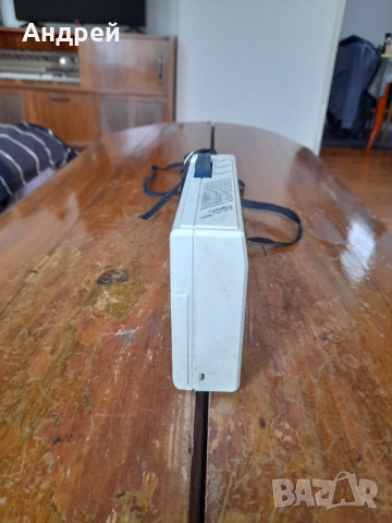 Стар уокмен Unisef, снимка 2 - Антикварни и старинни предмети - 52216856