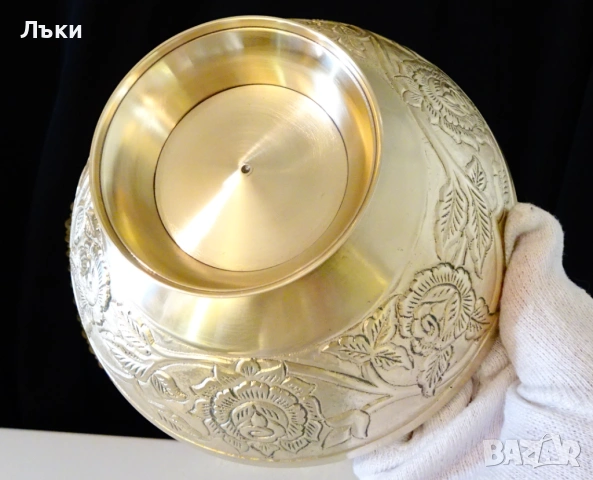 Бронзова бонбониера,съд за сервиране,релефни рози. , снимка 8 - Антикварни и старинни предмети - 53036361