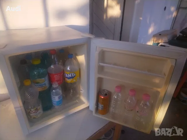 Мини бар / мини хладилник ELITE  Обем: 40 литра Вътрешни лед осветление, снимка 2 - Хладилници - 47489531