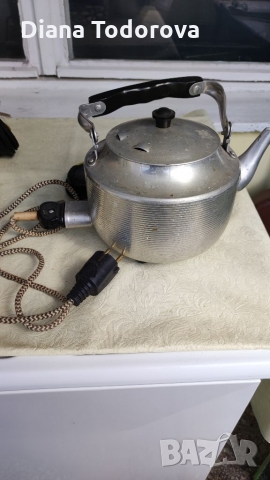 Продавам чайник