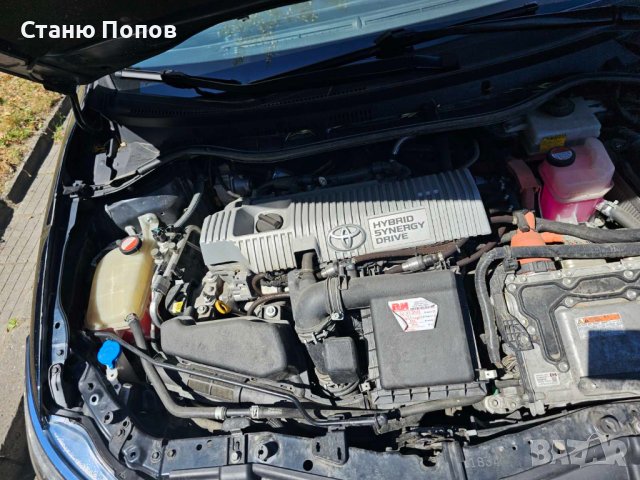 Toyota Auris 1.8 фейс / хибрид + газ, снимка 11 - Автомобили и джипове - 41687521