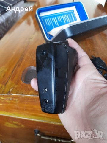 Стара електрическа самобръсначка Бердск 7, снимка 5 - Антикварни и старинни предмети - 39385315