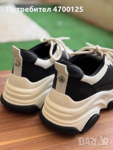 Дамски маратонки Steve Madden, снимка 2 - Маратонки - 53645430