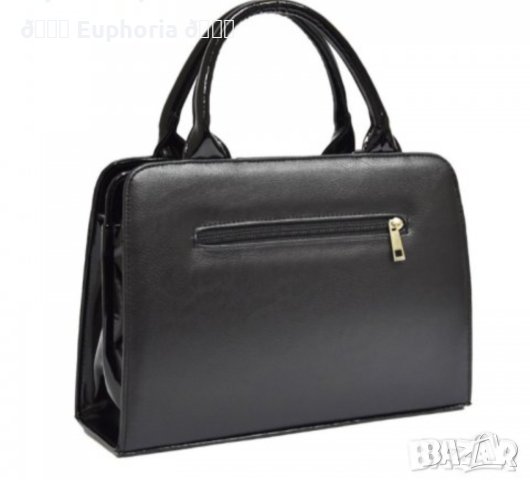 Дамска чанта, снимка 2 - Чанти - 41840738