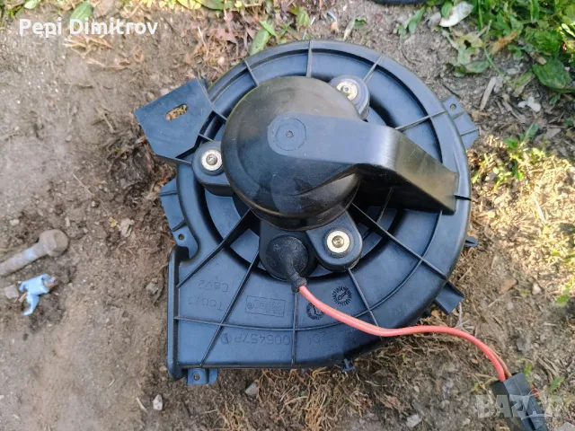 Моторче парно+ реостат Opel Corsa C Hatchback (09.2000 - 12.2009), Корса Ц, снимка 4 - Части - 49926431