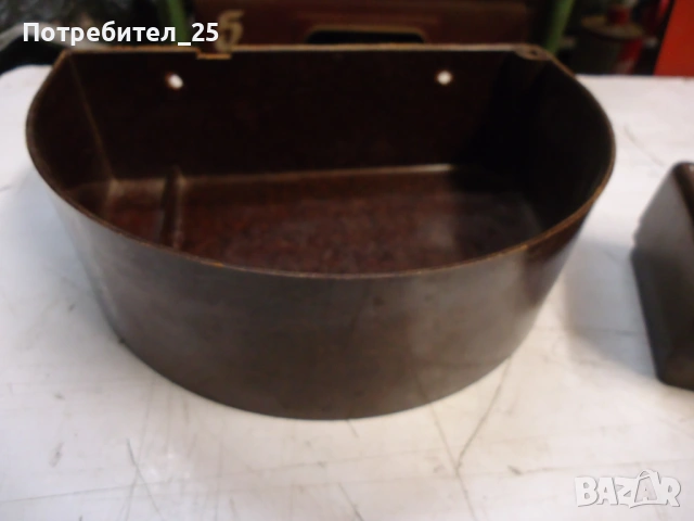 Бакелитени кутии от шевни машини., снимка 5 - Шевни машини - 53068710