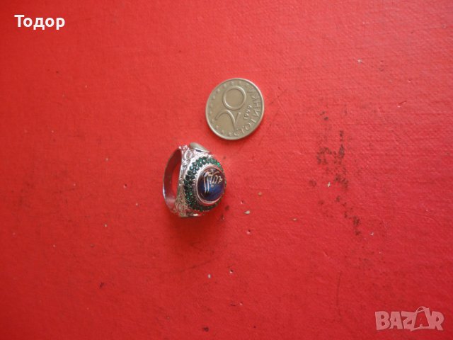 Страхотен пръстен камък и емайл 