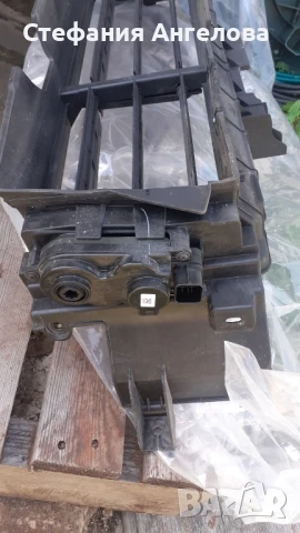 Горни и долни решетки на радиатор За Kia Sportage 2023г., снимка 2 - Части - 50954948