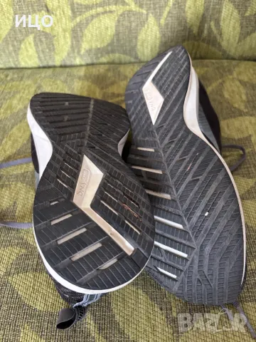 Спортни маратонки Brooks Levitate 4, снимка 4 - Маратонки - 49496153