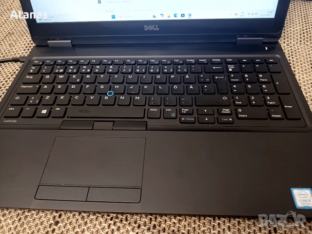 Лаптоп Dell Latitude 5580 , снимка 3 - Лаптопи за дома - 52481868