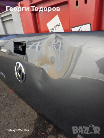 Заден капак  Фолксваген Амарок, снимка 8 - Части - 53737668