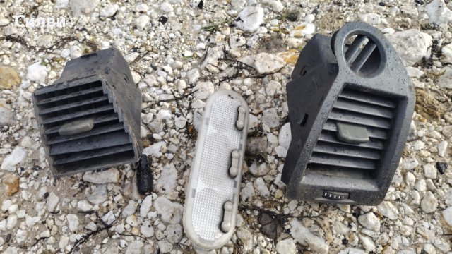 Плафон и интерйорни решетки за парно от Рено Меган 2 03-12г. за Renult Megane II, снимка 1